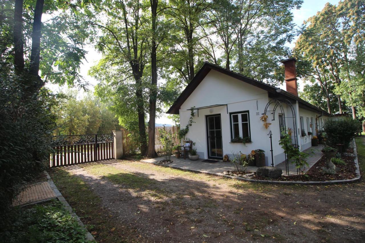 Ferienhaeuschen Gruber Villa Loosdorf Bagian luar foto